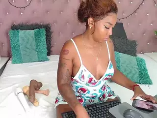 CharlotteWill's Live Sex Cam Show