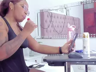 CharlotteWill's Live Sex Cam Show
