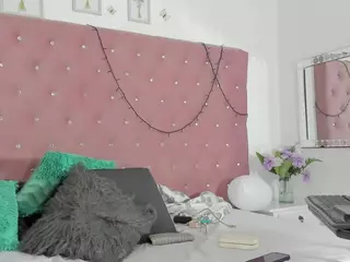 CharlotteWill's Live Sex Cam Show