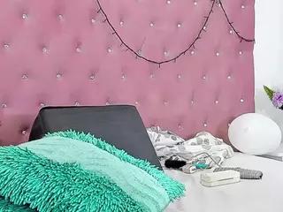 CharlotteWill's Live Sex Cam Show