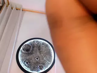 Melissa-Stonee's Live Sex Cam Show