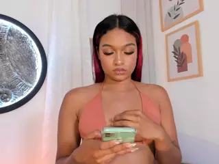 Melissa-Stonee's Live Sex Cam Show