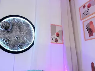 Melissa-Stonee's Live Sex Cam Show