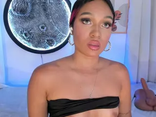Melissa-Stonee's Live Sex Cam Show