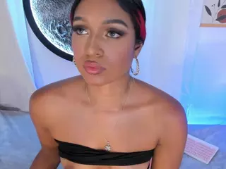 Melissa-Stonee's Live Sex Cam Show