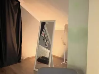 Flory-white's Live Sex Cam Show