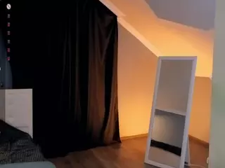 Flory-white's Live Sex Cam Show