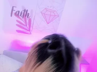 Sofievanss's Live Sex Cam Show
