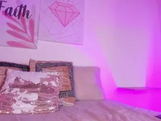 Sofievanss's Live Sex Cam Show