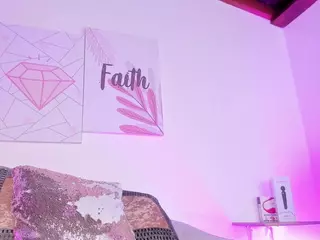 Sofievanss's Live Sex Cam Show