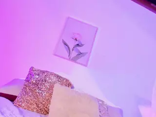 Sofievanss's Live Sex Cam Show