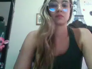 Trianabell's Live Sex Cam Show