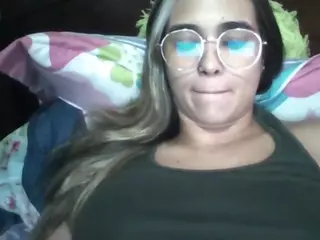 Trianabell's Live Sex Cam Show