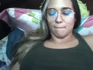 Trianabell's Live Sex Cam Show