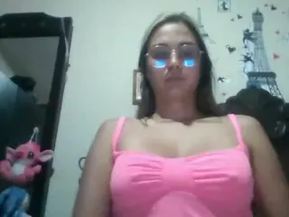 Trianabell's Live Sex Cam Show