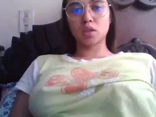 Trianabell's Live Sex Cam Show