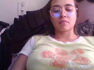 Trianabell's Live Sex Cam Show