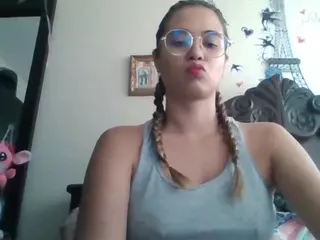 Trianabell's Live Sex Cam Show