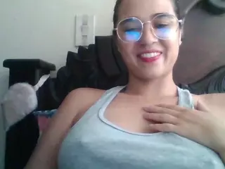 Trianabell's Live Sex Cam Show