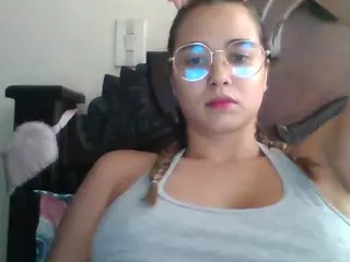 Trianabell's Live Sex Cam Show