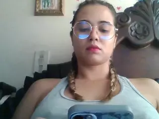 Trianabell's Live Sex Cam Show