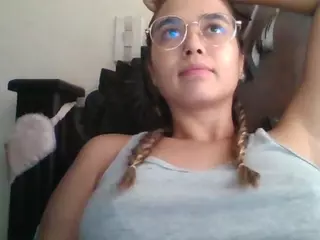 Trianabell's Live Sex Cam Show