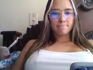 Trianabell's Live Sex Cam Show