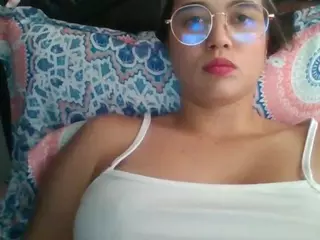 Trianabell's Live Sex Cam Show