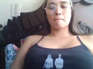 Trianabell's Live Sex Cam Show