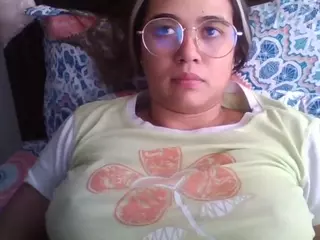 Trianabell's Live Sex Cam Show