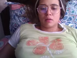 Trianabell's Live Sex Cam Show