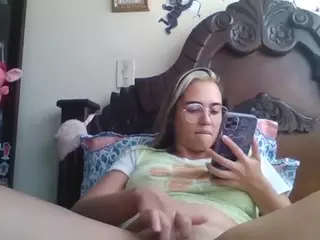 Trianabell's Live Sex Cam Show