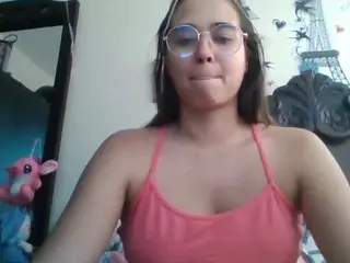 Trianabell's Live Sex Cam Show