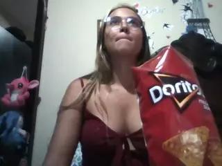 Trianabell's Live Sex Cam Show