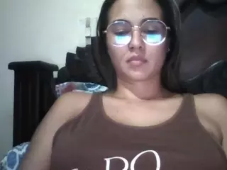 Trianabell's Live Sex Cam Show