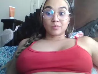 Trianabell's Live Sex Cam Show