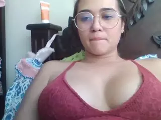 Trianabell's Live Sex Cam Show