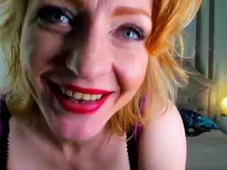 AlisaRedheir's Live Sex Cam Show