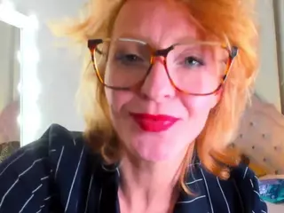 AlisaRedheir's Live Sex Cam Show