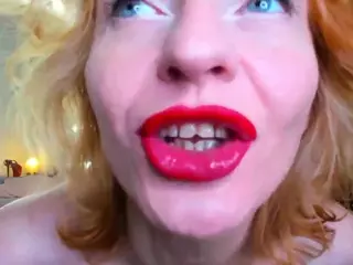 AlisaRedheir's Live Sex Cam Show