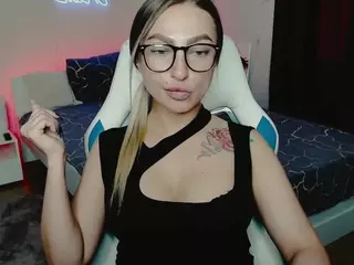 Amelia-Six's Live Sex Cam Show