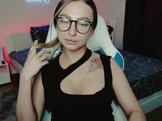 Amelia-Six's Live Sex Cam Show