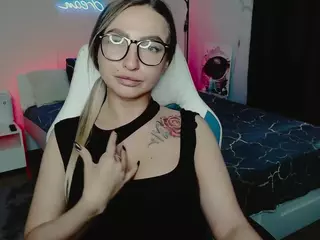 Amelia-Six's Live Sex Cam Show