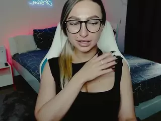 Amelia-Six's Live Sex Cam Show