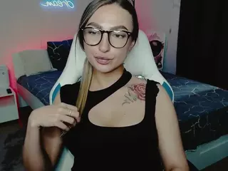 Amelia-Six's Live Sex Cam Show