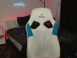 Amelia-Six's Live Sex Cam Show