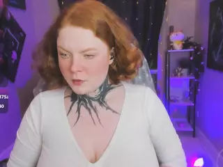 CassieRedKiss's Live Sex Cam Show