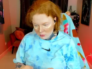 CassieRedKiss's Live Sex Cam Show