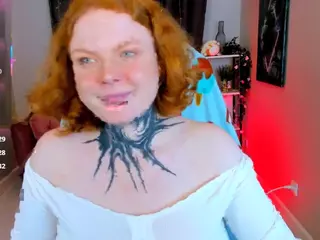 CassieRedKiss's Live Sex Cam Show