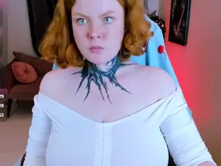 CassieRedKiss's Live Sex Cam Show